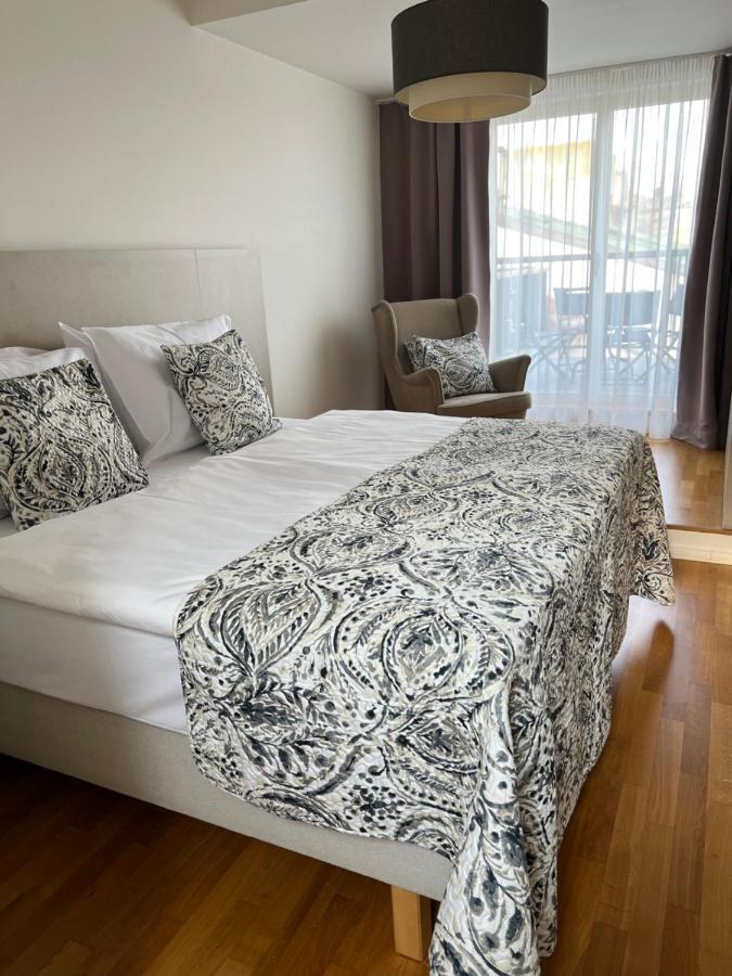 Ce Apartment Prague Castle Bagian luar foto